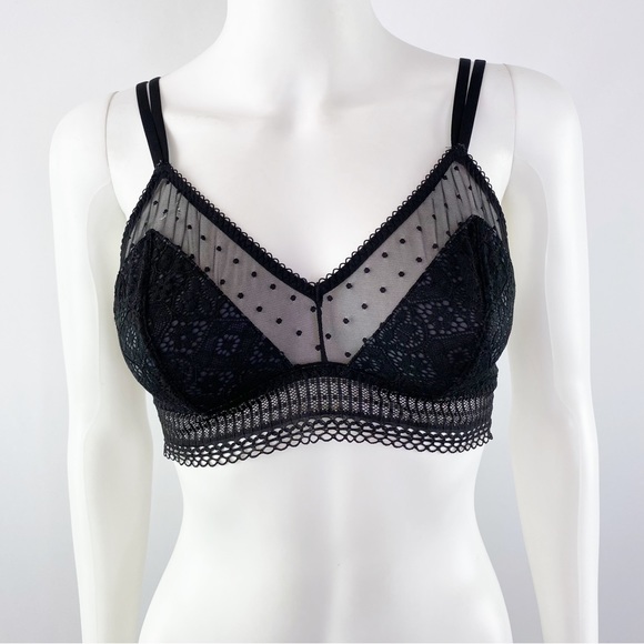 Victoria's Secret Black Lace Wireless Bra with Mesh Trim Size L Gothic Sexy - Picture 1 of 8